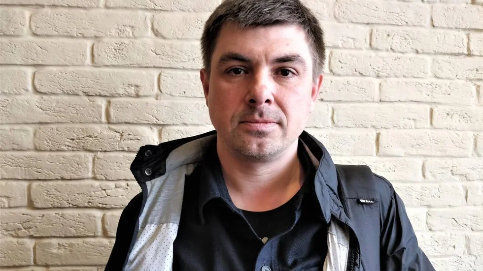 ”Under sovjettiden hade många det materiellt svårt, men när folk här sedan fick mat och annat så upptäckte de att de fortfarande saknade något. En idé att leva efter”,  säger Oleg Genenfeld, producent och tidigare medlem i legendariska Meningsfulla hallucinationer.