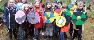 Vimarskolans fjärdeklassare levde vikingaliv: "Det fastnar mycket bättre"