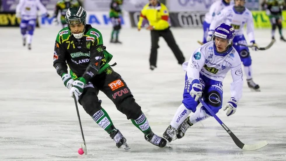 Frillesås Johan Grahn och Motala Viktor Spångberg.