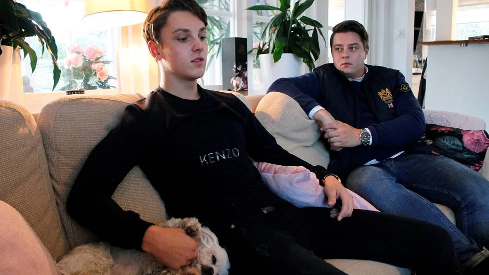 "När polisen ringde lyckades de lugna mig ganska mycket", säger Jacob. Storebror Timothy vaktade utanför huset om tjuvarna skulle dyka upp.