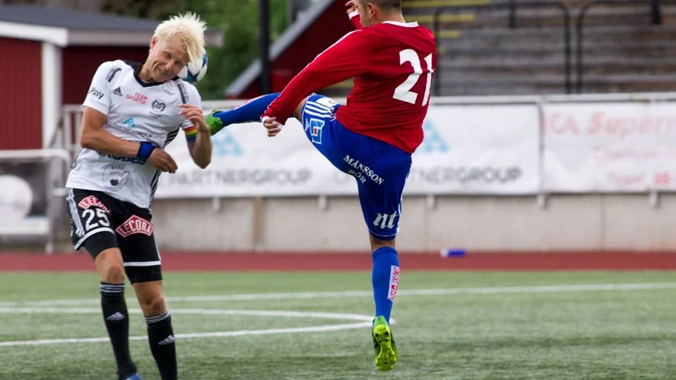 Simon Karlsson i Maif.