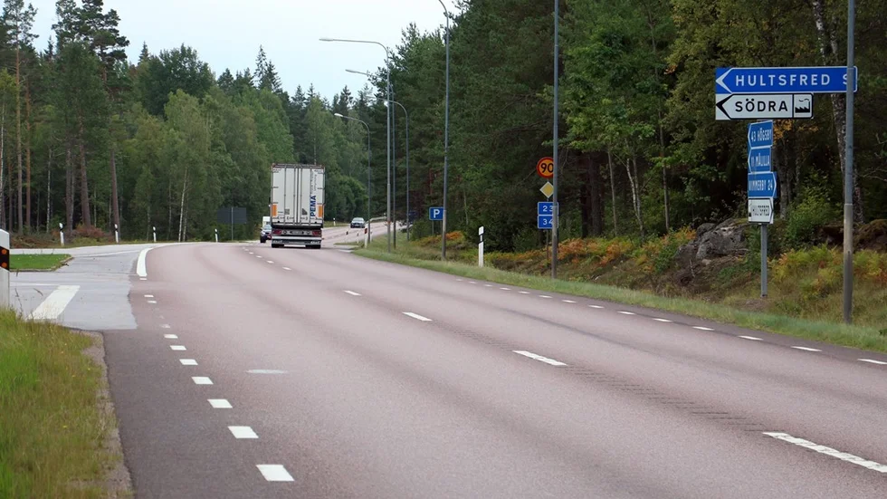 Ombyggnation av riksväg 34/47 mellan Hultsfred och Målilla prioriteras högst i den regionala transportplanen. Och om alla pusselbitar faller på plats kan ombyggnaden börja nästa år.