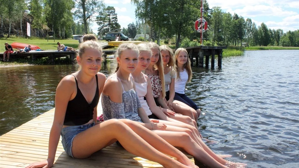 Fr v. Moa Steem, Joline Frode, Jane Krantz, Stina Böök. Paulina Lindström och Lotta Helmer ska börja sjuan till hösten och tycker lägret är väldigt roligt. Foto: Erica Månsson