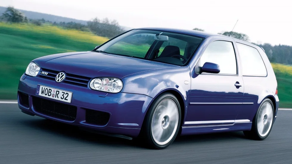 Nya Golf R32 är helt enkelt en medveten satsning med fyrhjulsdrift, sportchassi och en sexa på 240 hästar. Är det dags att skrika "fore" till konkurrenterna?