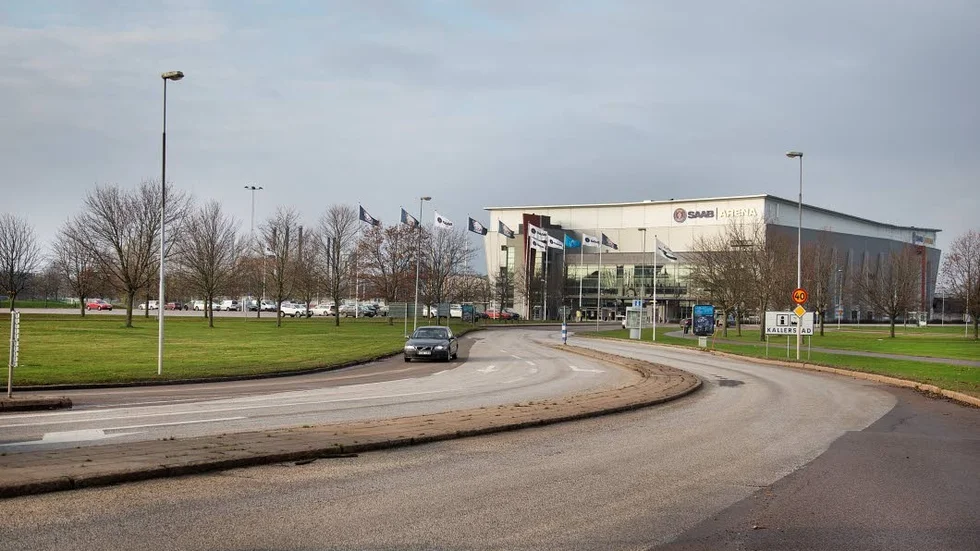 Saab Arena kan få en ny multiarena som granne inom några år. Nu ska en samordnad idrottsanläggning i Stångebro/Kallerstad utredas.