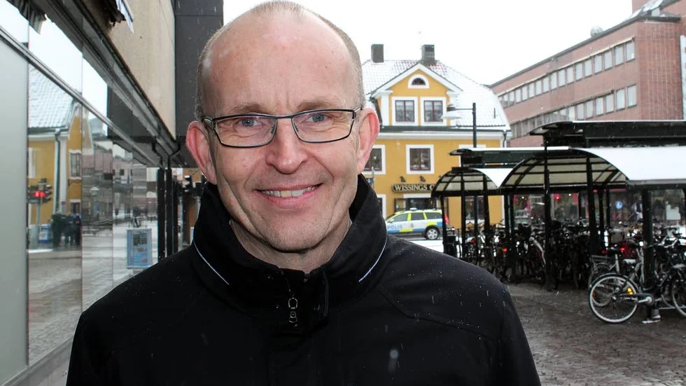 Janne Löfgren från Mjölby anser att pensionsfrågan är en typisk kvinnofälla som snabbt måste åtgärdas.