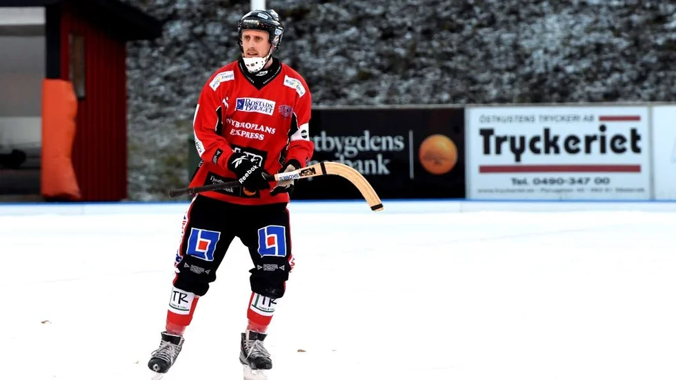 Lagkaptenen David Walfredsson förstärker Tjust Bandy då han är tillbaka i truppen efter sin avstängning.