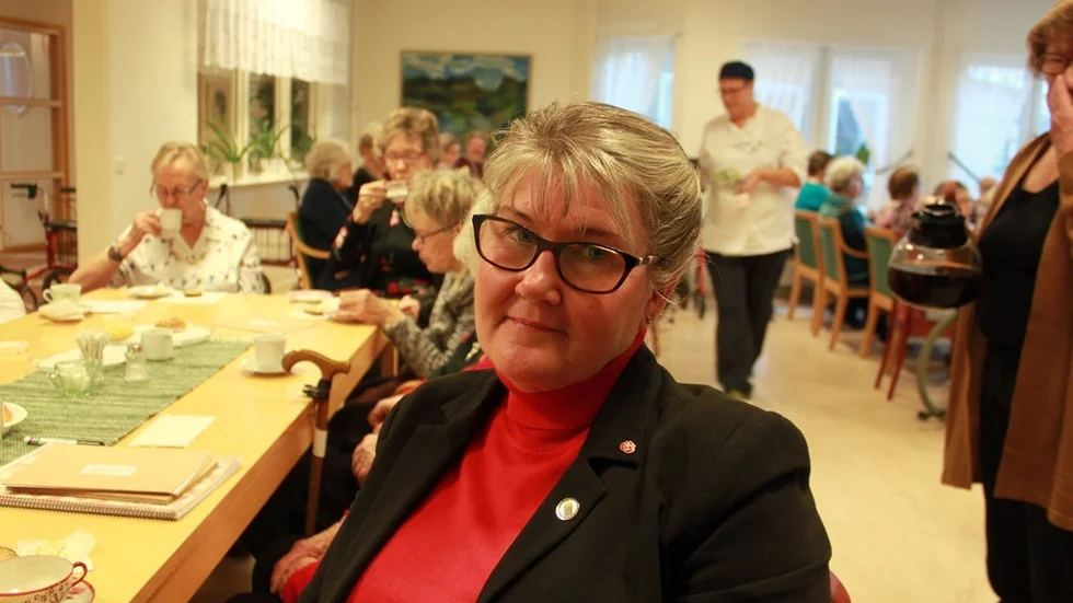 Kommunalrådet Helen Nilsson (S) var tillbaka på sin gamla arbetsplats Granen för att berätta om sitt nuvarande uppdrag och svara på en del frågor om Granen. Hon berättade bland annat att "Fixartjänsten" är på väg tillbaka...