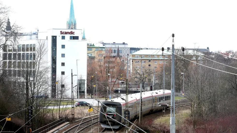 Järnvägspassage. Hur tågen ska passera Linköping avgörs i förhandlingarna som nu går in ett skarpare skede.