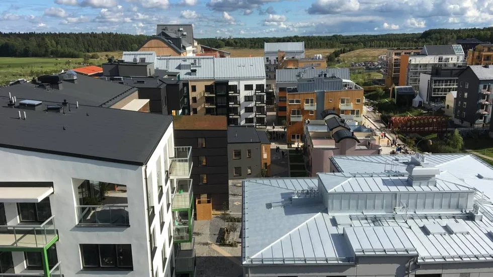 Varierat. Blandad bebyggelse i Vallastaden i Linköping.