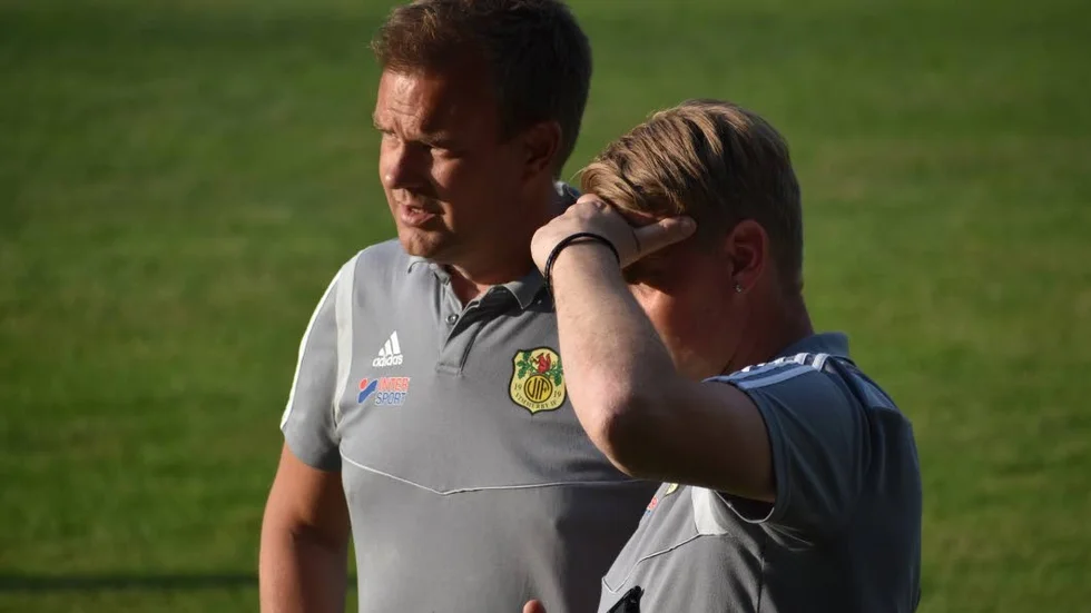 Jonas Karlsson och VIF hade problem med Mariebos duktiga anfallare.
