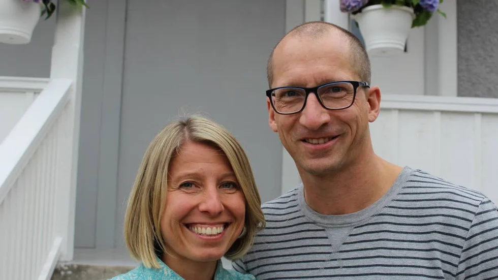 Vill ut i världen. Magdalena och Jason Vogt vill arbeta globalt med frågor som för världen framåt.
