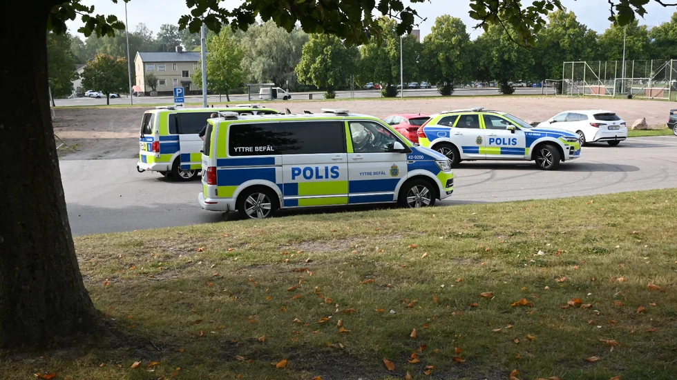 Flera patruller ryckte ut till Mosstorpsskolan efter larmet om allvarliga hot från en elev. 