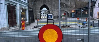 Grävarbete hindrar biltrafik – porten stängd i mars