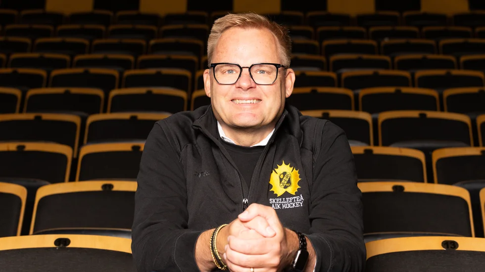 Håkan Billing berättar att AIK tagit en del lärdomar från förra hyllningen och att lördagens ceremoin ska bli minnesvärd. 
