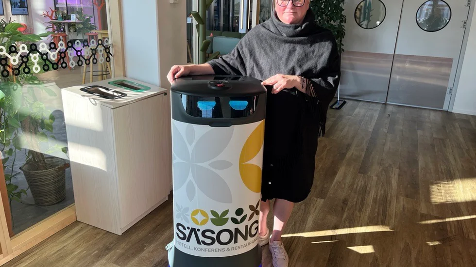 Lina Ekström Morin och den nya roboten Marvin har jobbat ihop de senast två veckorna.