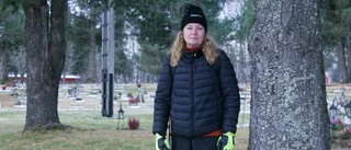 Tallarna förstör gravar på kyrkogården