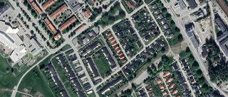 Kedjehus på 120 kvadratmeter från 1966 sålt i Bålsta – priset: 3 500 000 kronor