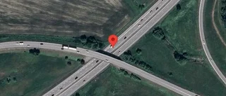 Stopp på grund av brinnande fordon på E4