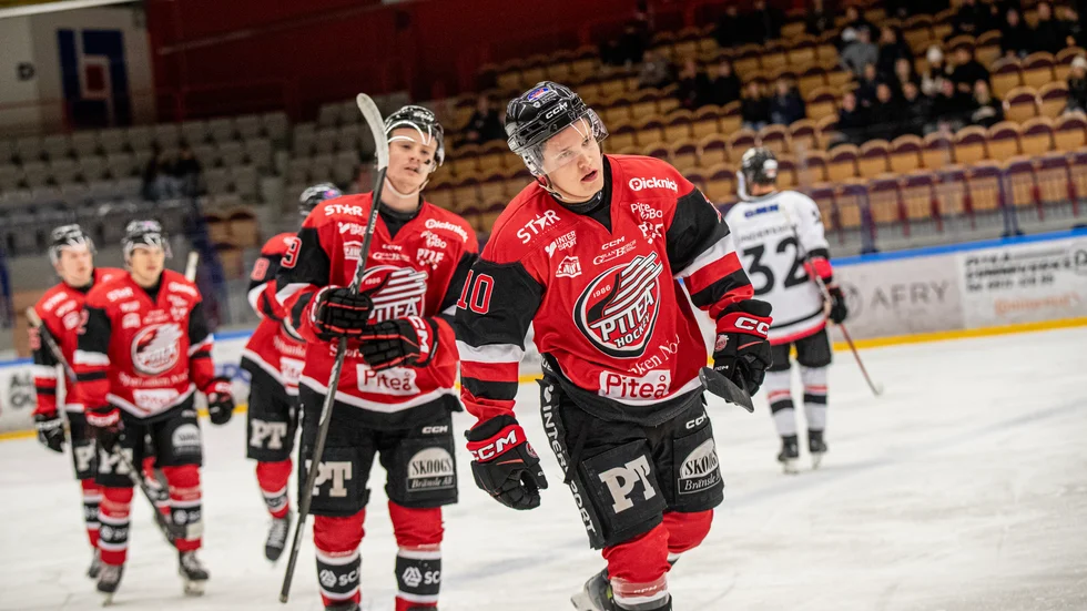 Piteå Hockey spelar mot Clemensnäs