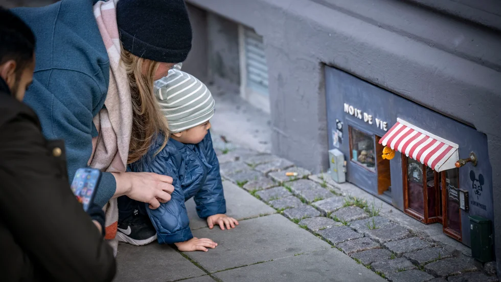 Nötbutiken Noix de Vie var den första installationen som Anonymouse gjorde 2016. I och med att projektet läggs ner så gjorde butiken en ”comeback”.