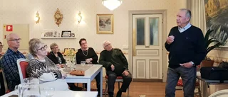 Paltmiddag när Raan lyssnade på professor