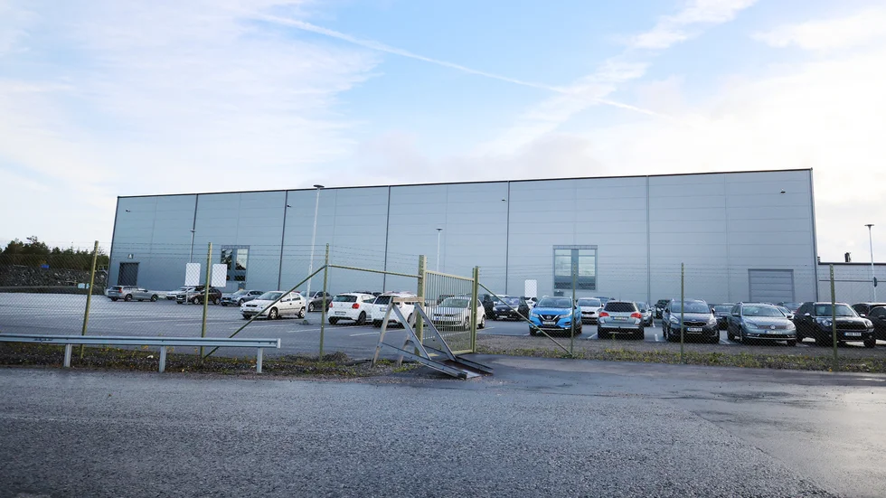 "Det blir H&Ms retail Nordenlager från och med maj 2025", berättar Louise Ödeen, kommunikationsspecialist och pressinformatör på H&M. H&M håller på och bygger ut verksamheten i Eskilstuna, ska bli 55 000 kvadratmeter stor när allt är klart maj 2025.