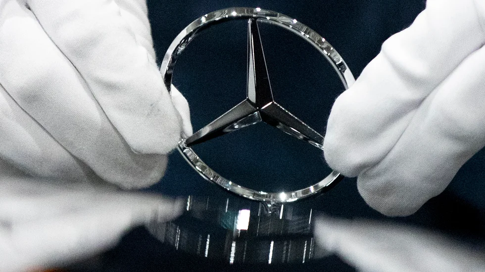Kvartalssiffror från biltillverkaren Mercedes-Benz. Arkivbild