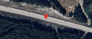 Stopp på väg 373 på grund av en singelolycka