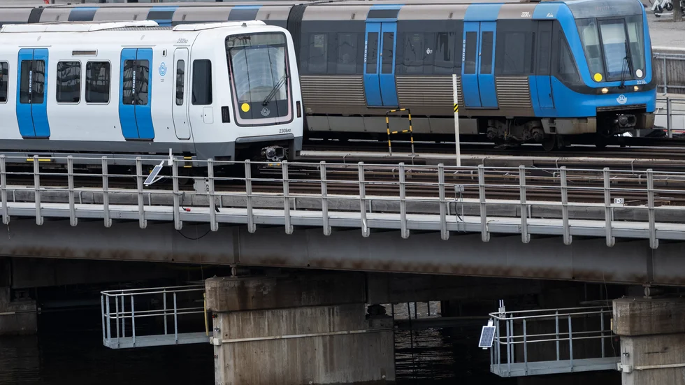 Det är stopp på tunnelbanans röda linje på onsdagsmorgonen. Arkivbild.
