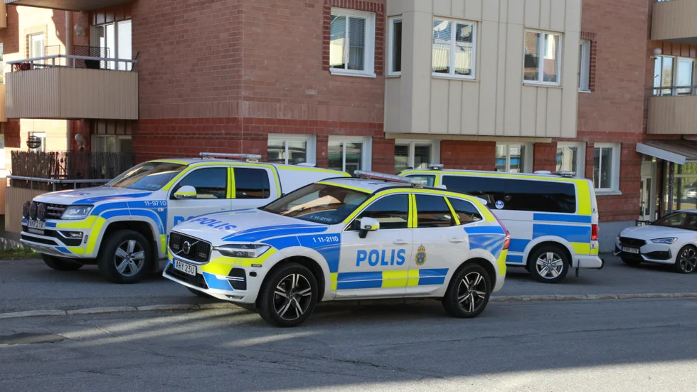 Polisen arbetar med utredningsarbete i Älvsbyn efter måndagens tillslag på en adress.