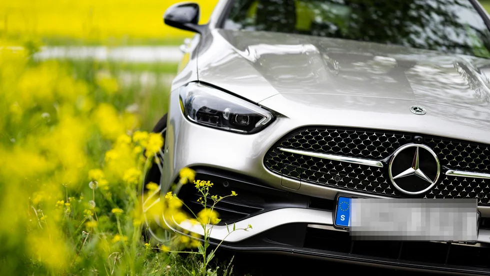 Eskilstunabon leasade en Mercedes värd mer än en halv miljon kronor men gjorde bara en delbetalning innan han sålde bilen. Bilden visar inte den aktuella bilen, men en likadan.