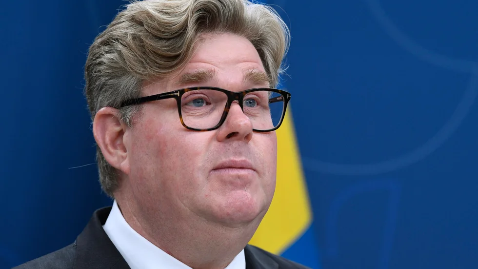 Justitieminister Gunnar Strömmer (M) vid pressträffen.