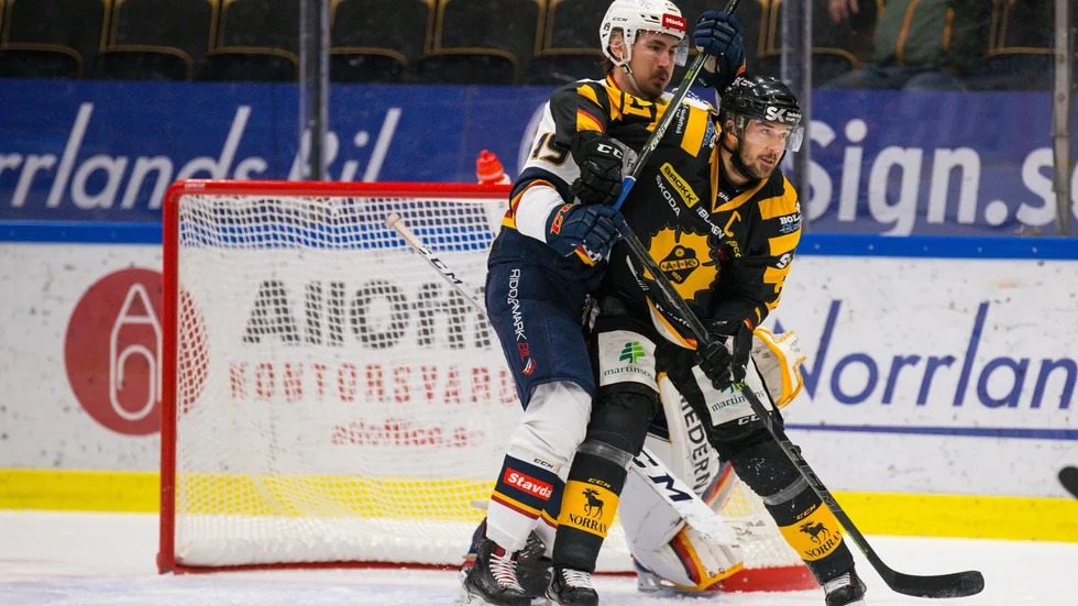 Jimmie Ericssons AIK hade en tung kväll hemma mot Djurgården. 