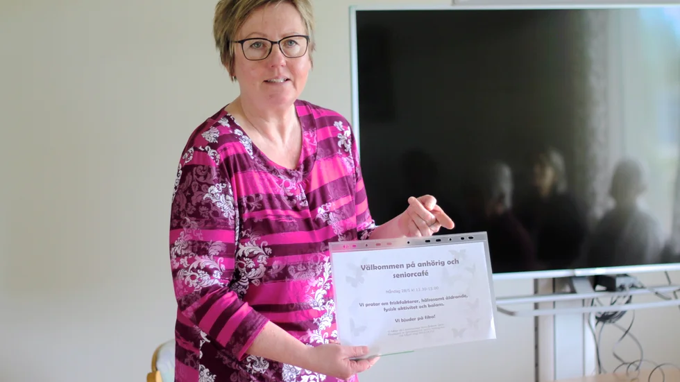Paula Frank, arbetsterapeut, berättade om kommunens anhörig- och seniorträffar, något som Adakborna nu ska kunna delta i på distans.