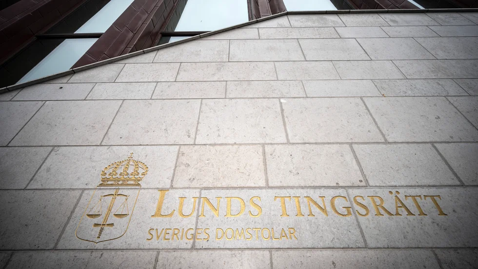 En man har dömts för flera våldtäkter mot två minderåriga döttrar. Arkivbild.