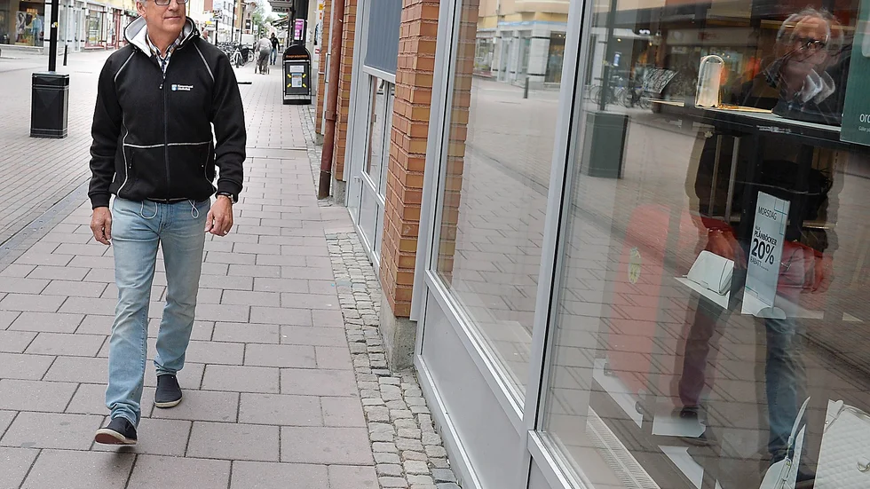 Det ska finnas information om priset på varan i skyltfönstret. Göran Brännström planerar en ny undersökning i Skellefteå längre fram. Foto: Jeanette Lövgren.