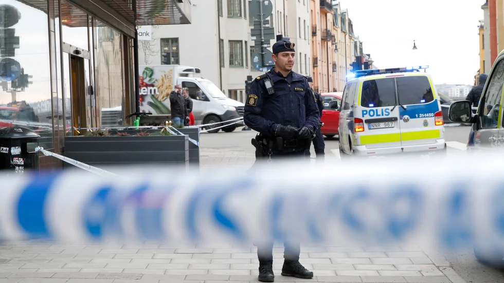 Skjutningar, en utbredd hederskultur och områden i Sverige där inte ens polisen vill vistas är exempel som visar att svensk integration havererat, menar M-debattörerna, som tycker att politiken måste vara öppen för samtal och samarbeten.