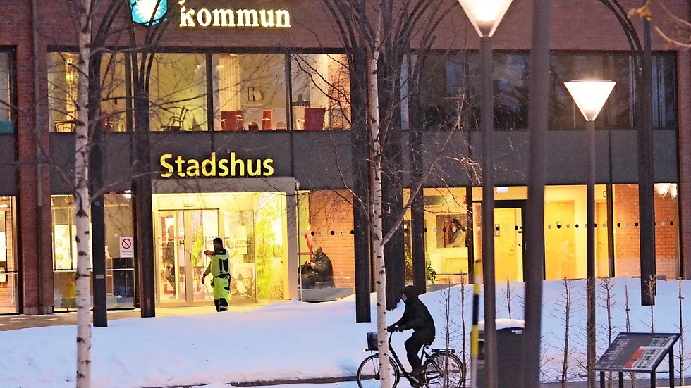 Det måste tas politiska beslut som bidrar till förbättringar av företagsklimatet, skriver bland andra oppositionsrådet Andreas Löwenhöök (M).