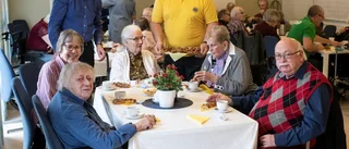 65-åriga klubben vill sprida glädje