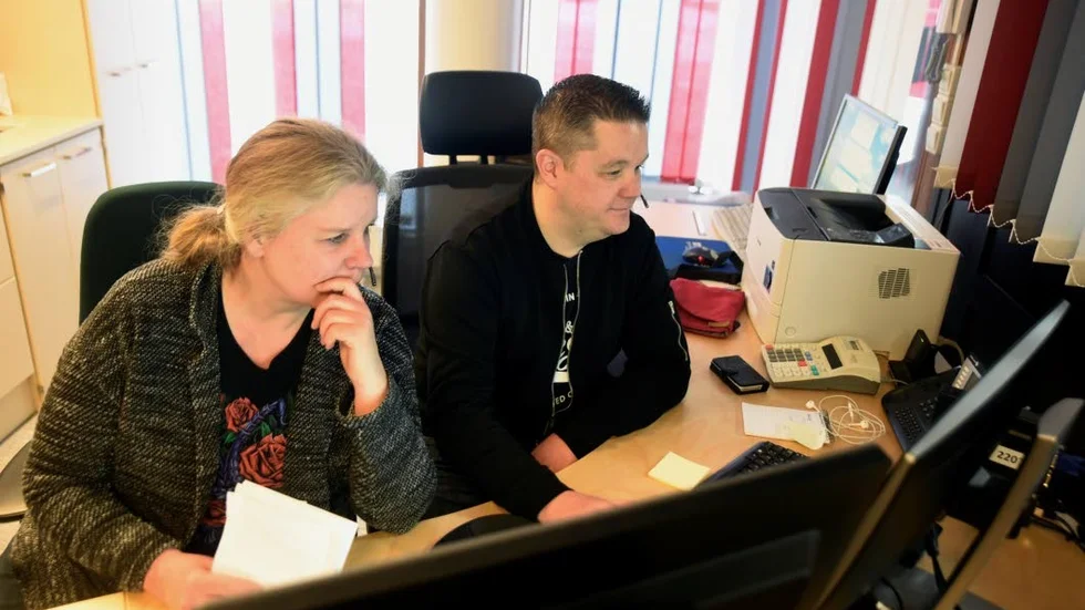 Snabba. Wiweka Howell och Henrik Johansson i Finspångs kommunväxel, har alltid ambitionen att svara så fort som möjligt.