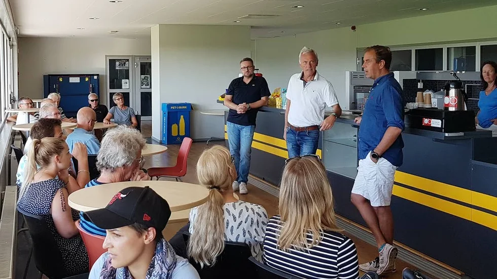 Ett 20-tal personer dök upp på mötet i Citry Gross Arena på onsdagskvällen.