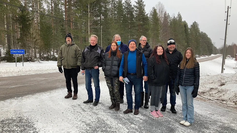 Byborna i Vändträsk, som ligger drygt en mil från Boden, var skeptiska redan för ett år sedan till att välja Open Infra. Nu är irritationen stor då systemet ännu inte är inkopplat. 