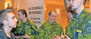 Fredrik vill satsa på soldatyrket – besökte Framtidsmässan