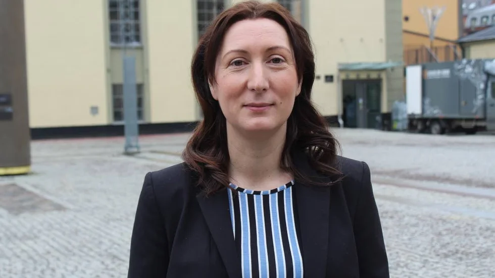 Sandra Karlsson (SD) har tvingats lämna sin post som vice gruppledare.