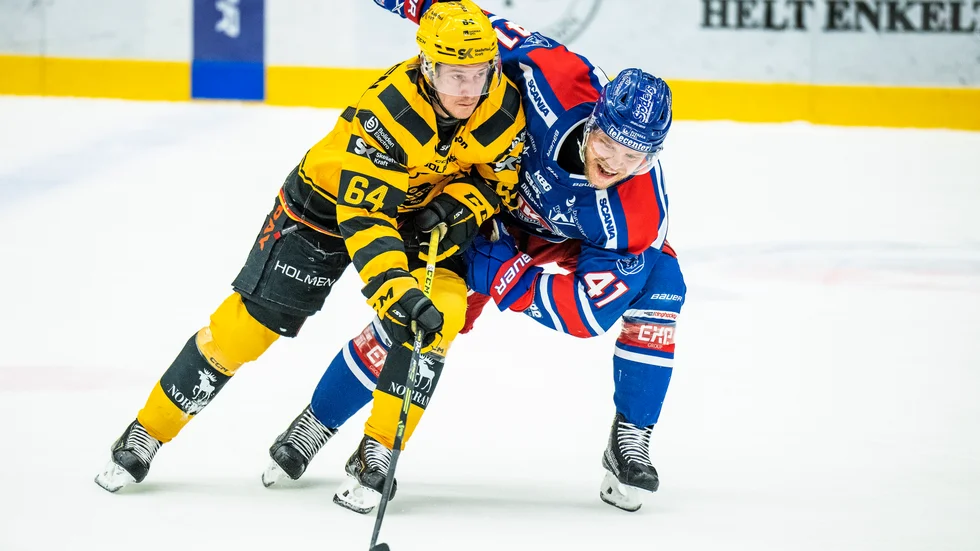 Jonathan Pudas är tillbaka i AIK-tröjan och går in i andra backpar.