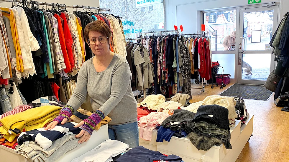”Det har gått jättebra, det var kö utanför butiken första dagen”, säger Ingela Pettersson som öppnade sin second handbutik i Enköpings centrum på tisdagen.