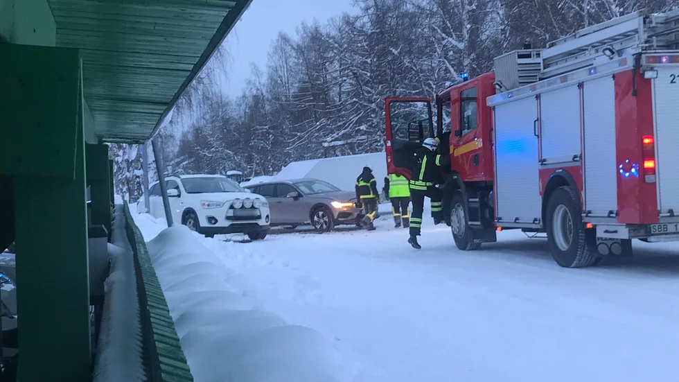 Två bilister krockade i Jokkmokk.