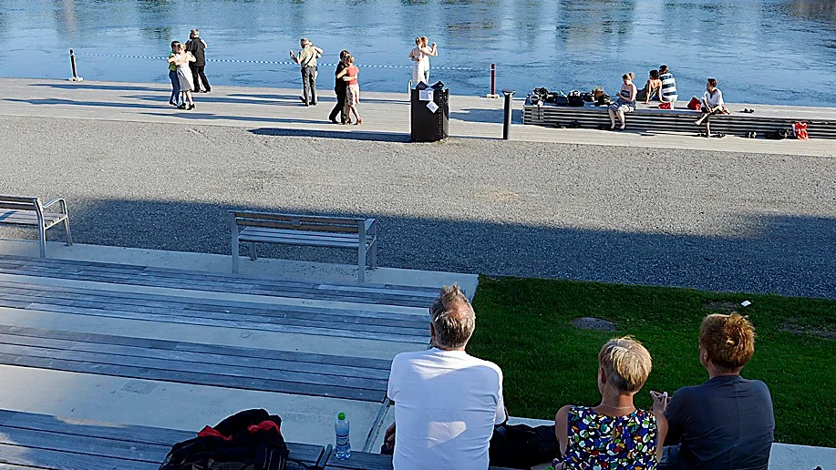 Skellefteå kommun klättar i rankingen där företagen får tycka hur nöjda de är med kommunernas service.