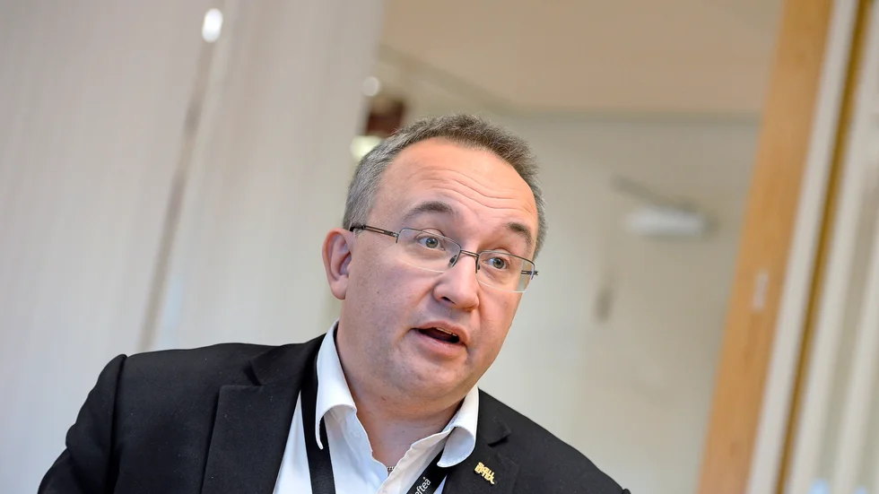 Nya avtal på gång. Avtalen som taxibolagen har vid flyget håller på att ses över. ”Det är på gång”, säger Robert Lindberg, flygplatschef.